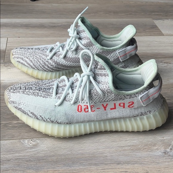 Yeezy Boost Blue Tint (SOLD) - Picture 2 of 4